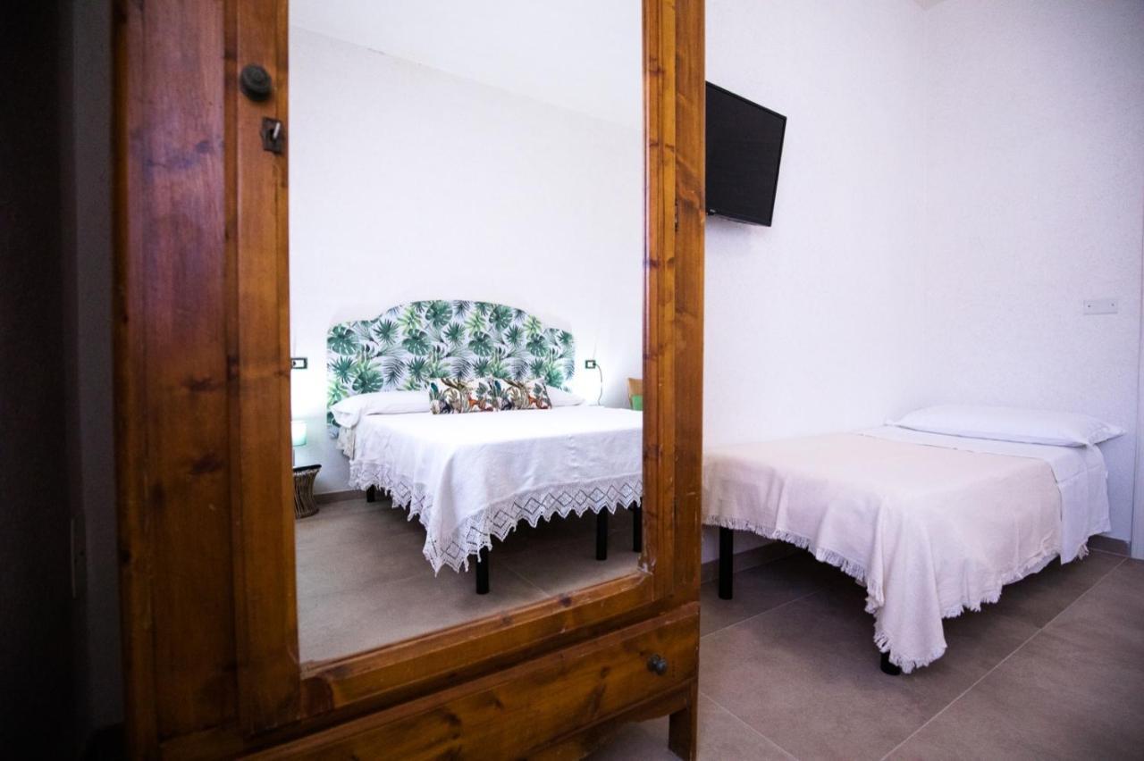 La Casa Di Zia Dedera Lägenhet Torre Santa Sabina Rum bild