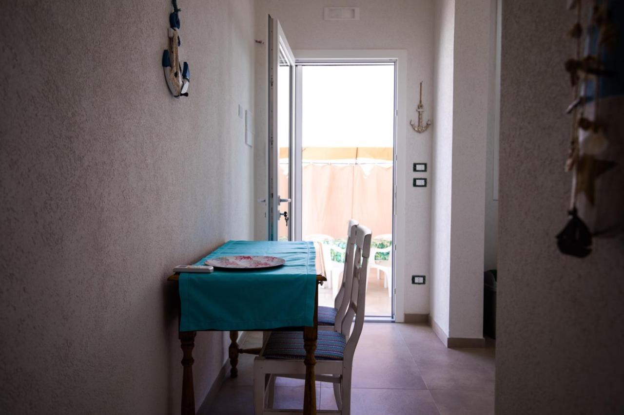 La Casa Di Zia Dedera Lägenhet Torre Santa Sabina Exteriör bild