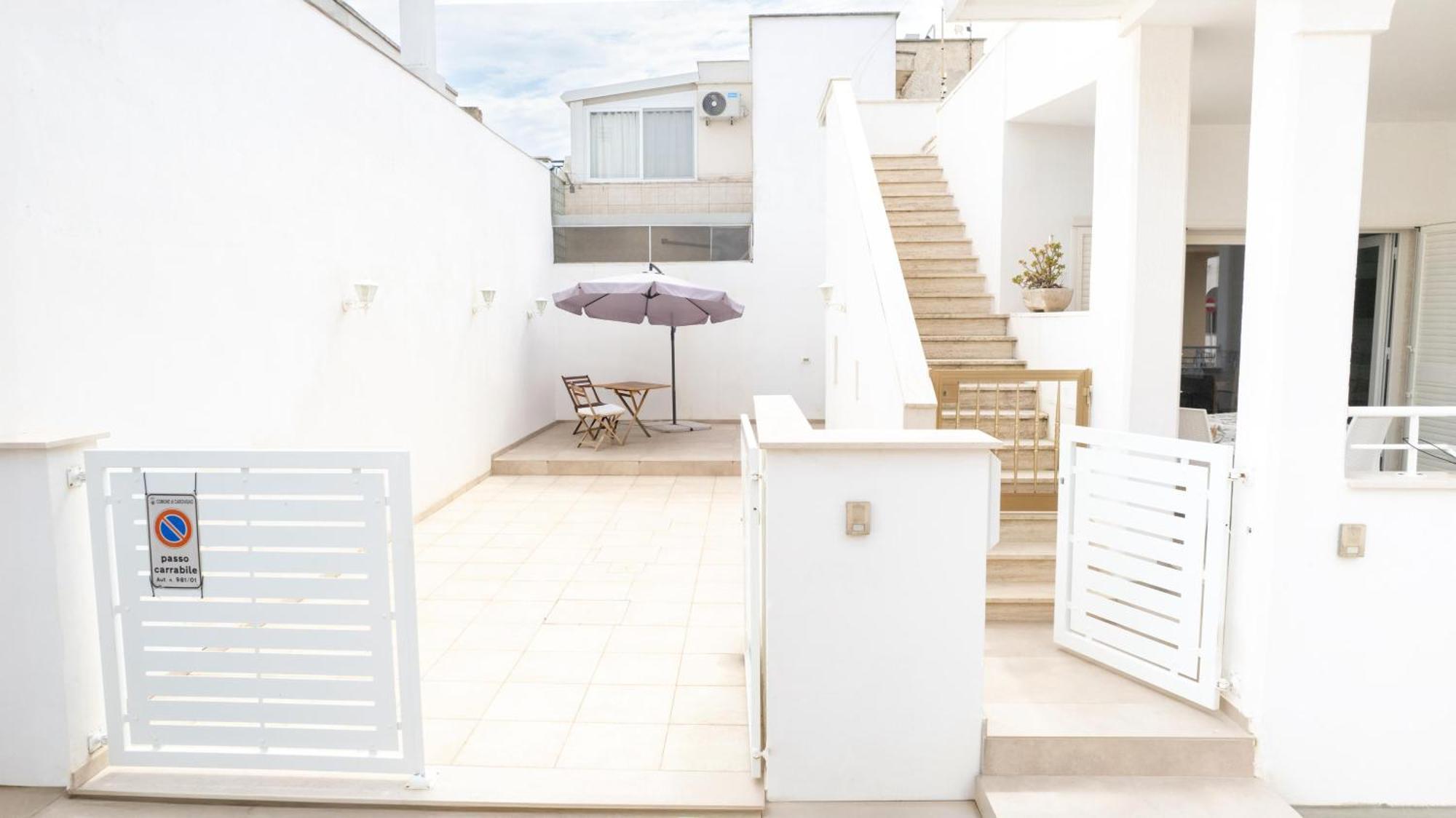 La Casa Di Zia Dedera Lägenhet Torre Santa Sabina Exteriör bild